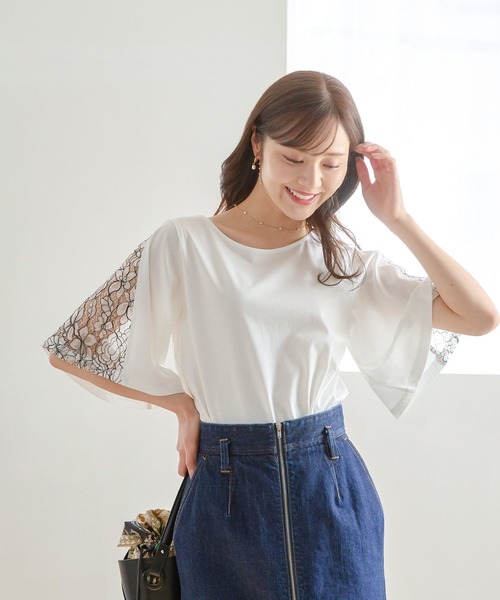 Andemiu（アンデミュウ）の「フレアソデレースTシャツ451398（Tシャツ/カットソー・レディース・ブルー/オフホワイト/ネイビー/ブラック・FREE）」の2枚目の写真