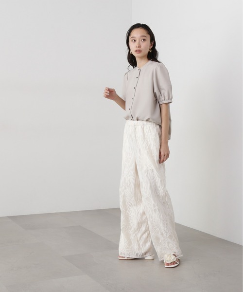 N.（N. Natural Beauty Basic）（エヌエヌナチュラルビューティーベーシック）の「リネンライク切替スリーブブラウス（シャツ/ブラウス・レディース・ネイビー系/ベージュ/ブルー系その他・MEDIUM）」の9枚目の写真