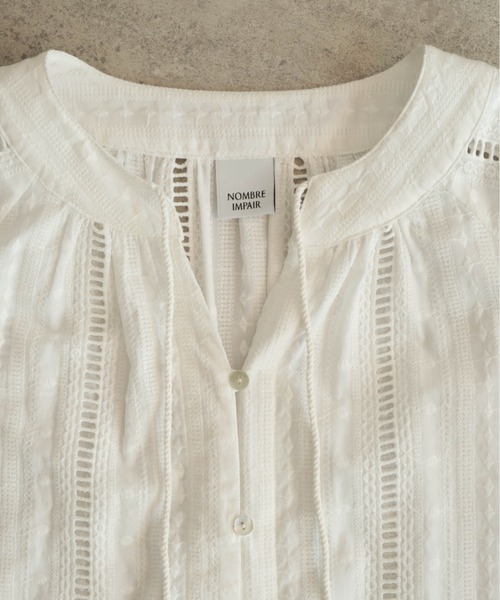 NOMBRE IMPAIR(ノンブルアンペール) 綿刺繍ストライプ　タッセル付キブラウス(01-1-06-203-5-2) NOMBRE IMPAIR(ノンブルアンペール) 綿刺繍ストライプ タッセル