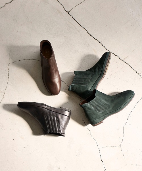 D'ICI（ディッシィ）の「サイドゴアシンプルショートブーツ（ブーツ・レディース・その他10/グリーン系その他5/ブラック/ワンウォッシュ・22cm/22.5cm/23cm/23.5cm/24cm/24.5cm/25cm）」の5枚目の写真