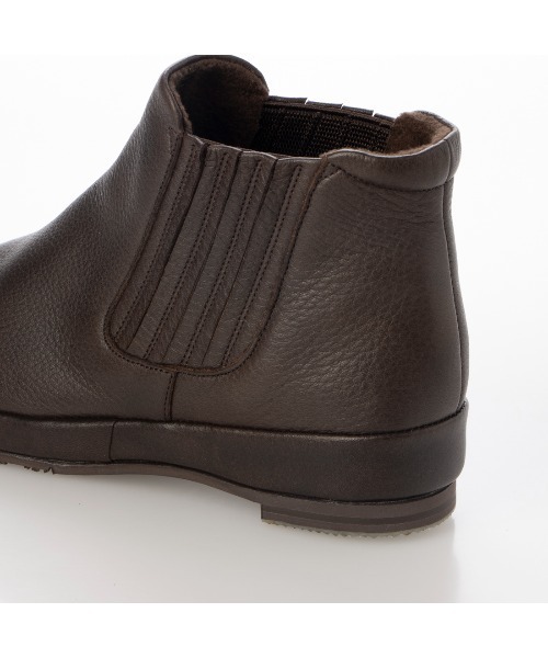 D'ICI（ディッシィ）の「サイドゴアシンプルショートブーツ（ブーツ・レディース・その他10/グリーン系その他5/ブラック/ワンウォッシュ・22cm/22.5cm/23cm/23.5cm/24cm/24.5cm/25cm）」の10枚目の写真