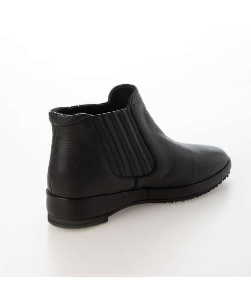 D'ICI（ディッシィ）の「サイドゴアシンプルショートブーツ（ブーツ・レディース・その他10/グリーン系その他5/ブラック/ワンウォッシュ・22cm/22.5cm/23cm/23.5cm/24cm/24.5cm/25cm）」の12枚目の写真