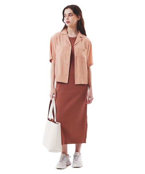 LACOSTE（ラコステ）の「リネン×レーヨンオープンカラーシャツ（シャツ/ブラウス・レディース・グレイッシュブルー/ブラウン・34/36/38/40）」の3枚目の写真