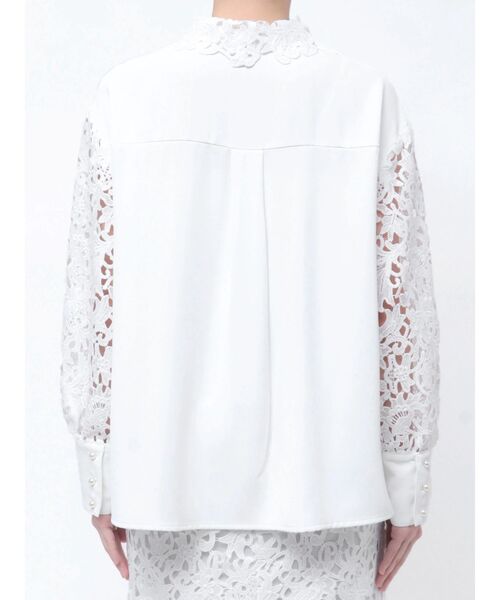 TONAL(トーナル)の「ケミカルレーススリーブブラウス(シャツ/ブラウス・レディース・オフホワイト/ブラック/ライトブルー・MEDIUM)」の21枚目の写真