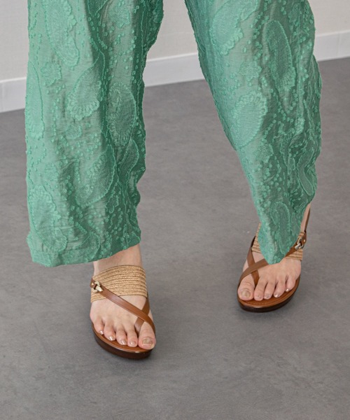 ITALIAN SHOEMAKERS(イタリアンシューメーカー)の「【ITALIAN SHOEMAKERS】クロスストラップトングミュールサンダル(952346)(サンダル・レディース・ベージュ/ブラック・38/35/36/37)」の5枚目の写真