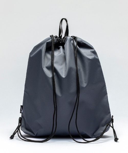 San-ai Resort 三愛水着楽園（サンアイリゾート　サンアイミズギラクエン）の「【NIKE】ナイキ SS25 ベーシックドローストリングプールバッグ（スイムグッズ・レディース・イエロー/グレー/ネイビー/ブラック・ONE SIZE）」の6枚目の写真