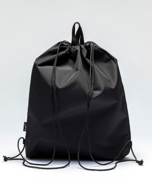 San-ai Resort 三愛水着楽園（サンアイリゾート　サンアイミズギラクエン）の「【NIKE】ナイキ SS25 ベーシックドローストリングプールバッグ（スイムグッズ・レディース・イエロー/グレー/ネイビー/ブラック・ONE SIZE）」の5枚目の写真