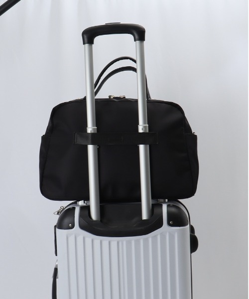 Legato Largo（レガートラルゴ）の「Legato Largo 肩楽撥水ナイロン 2WAYボストン（ボストンバッグ・レディース・ライトブラウン/ブラック・FREE）」の4枚目の写真