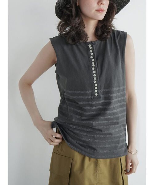 FIKA.(フィーカ)の「Button detail border T-shirt(Tシャツ/カットソー・レディース・ブルー/ブラック・FREE)」の16枚目の写真