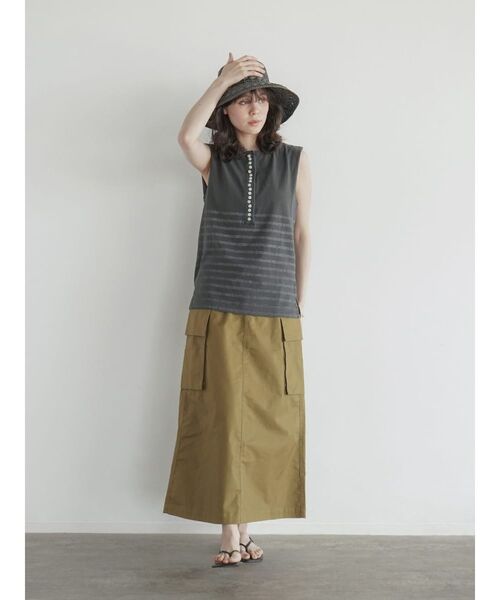 FIKA.(フィーカ)の「Button detail border T-shirt(Tシャツ/カットソー・レディース・ブルー/ブラック・FREE)」の14枚目の写真