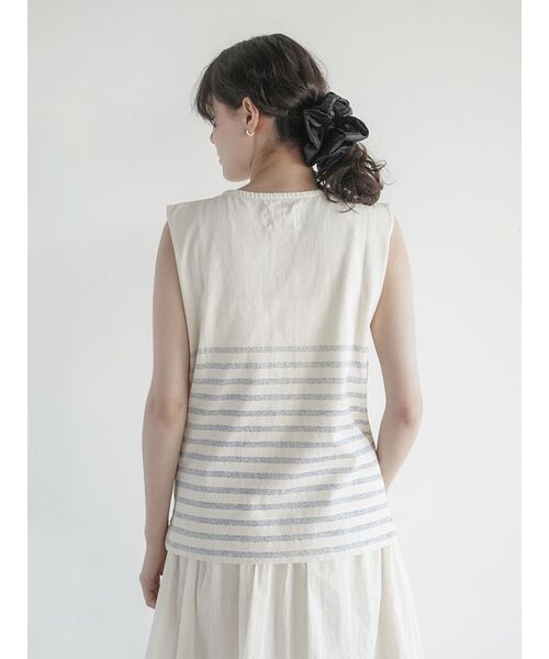 FIKA.(フィーカ)の「Button detail border T-shirt(Tシャツ/カットソー・レディース・ブルー/ブラック・FREE)」の9枚目の写真