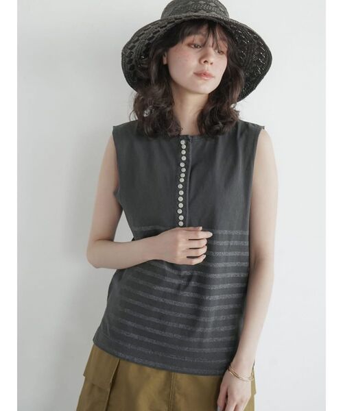 FIKA.(フィーカ)の「Button detail border T-shirt(Tシャツ/カットソー・レディース・ブルー/ブラック・FREE)」の1枚目の写真