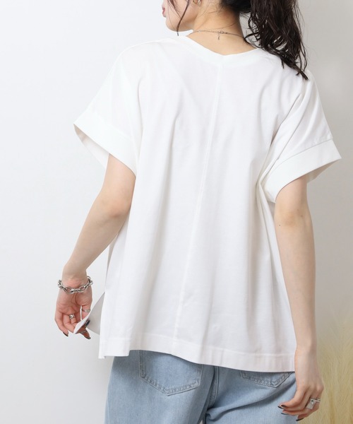 hunch(ハンチ)の「hunch 紫外線で色が変わる。文字ロゴプリント ボクシーシルエット Tシャツ(Tシャツ/カットソー・レディース・グレイッシュベージュ/レモンイエロー/ブラック/ホワイト・FREE)」の8枚目の写真