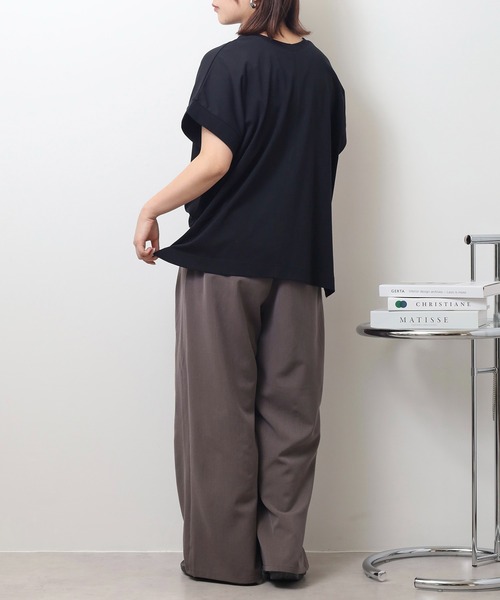 hunch(ハンチ)の「hunch 紫外線で色が変わる。文字ロゴプリント ボクシーシルエット Tシャツ(Tシャツ/カットソー・レディース・グレイッシュベージュ/レモンイエロー/ブラック/ホワイト・FREE)」の16枚目の写真