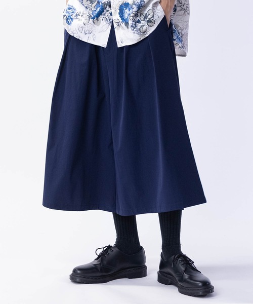JOHN'S CLOSET(ジョンズクローゼット)の「【13】ストレッチナイロン 2タック ワイドクロップドパンツ(その他パンツ・メンズ・ブラウン/ネイビー/ブラック・MEDIUM/LARGE)」の3枚目の写真