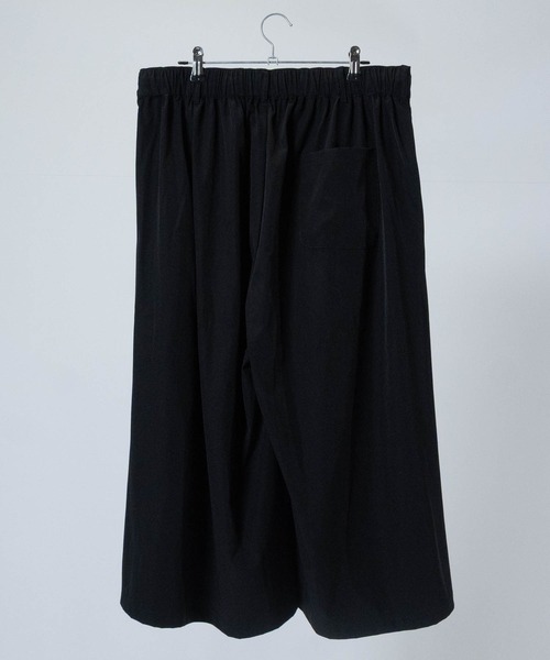 JOHN'S CLOSET(ジョンズクローゼット)の「【13】ストレッチナイロン 2タック ワイドクロップドパンツ(その他パンツ・メンズ・ブラウン/ネイビー/ブラック・MEDIUM/LARGE)」の4枚目の写真