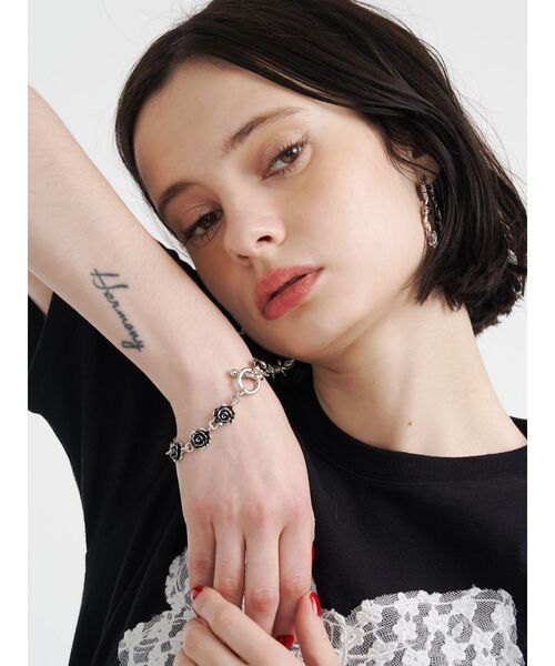 jouetie（ジュエティ）の「ヴィンテージローズブレスレット（ブレスレット・レディース・ゴールド/シルバー・FREE）」の3枚目の写真