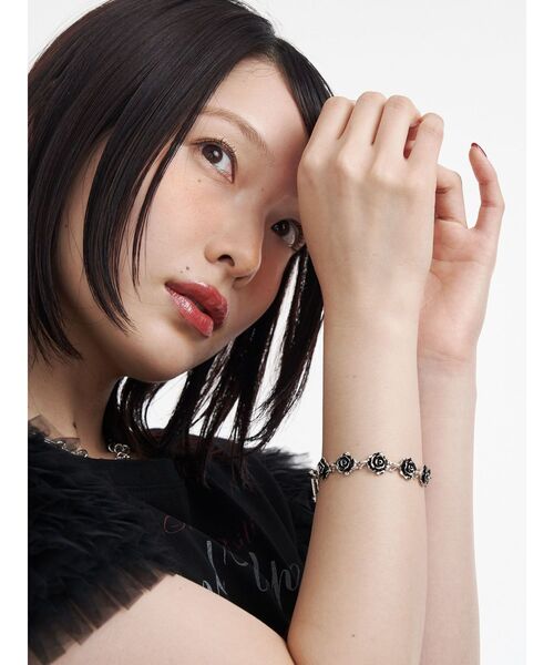 jouetie（ジュエティ）の「ヴィンテージローズブレスレット（ブレスレット・レディース・ゴールド/シルバー・FREE）」の5枚目の写真