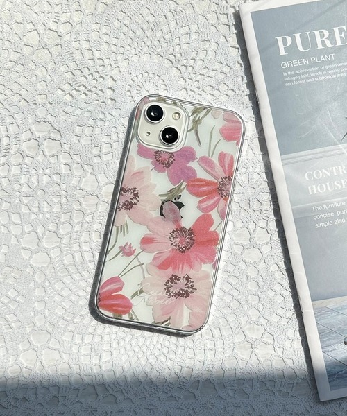 CECIL McBEE（セシルマクビー）の「iPhone17 iPhone17Pro iiPhoneAir iPhone16 iPhone16Pro iiPhone16e 16ProMax 16Plus iPhone15 iPhone14 iPhone13 iPhone15Pro セシルマクビー [花柄プリントTPUクリアケース/スイートピー]（スマホケース/カバー・レディース・ブルー/ホワイト/ピンク/レッド系その他/パープル・iPhone 16/iPhone 16 Pro/iPhone 13/14/15/iPhone 15 Pro/iPhone 16e/iPhone 16 Pro Max/iPhone 16 Plus）」の5枚目の写真