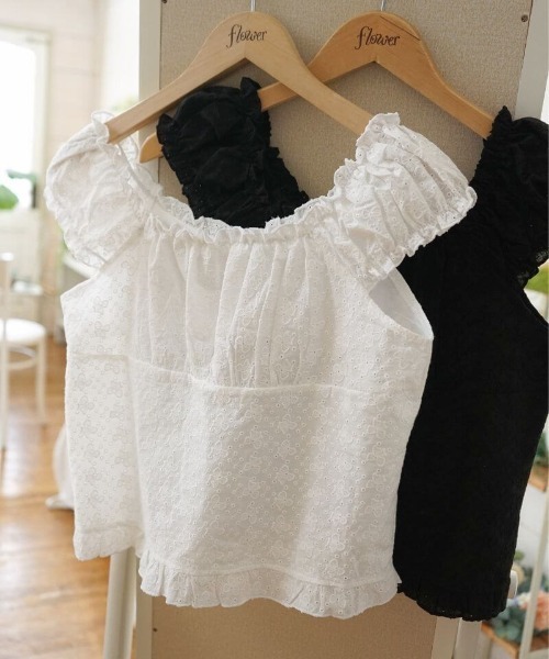 flower（フラワー）の「カットワークシューパフトップ（シャツ/ブラウス・レディース・ホワイト/ブラック・FREE）」の6枚目の写真