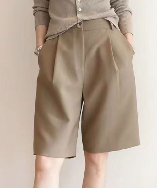 SallyLunn(サリーラン)の「ハーフタックパンツ(スラックス・レディース・ブラック/ベージュ・MEDIUM/LARGE)」の2枚目の写真