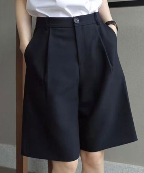 SallyLunn(サリーラン)の「ハーフタックパンツ(スラックス・レディース・ブラック/ベージュ・MEDIUM/LARGE)」の1枚目の写真