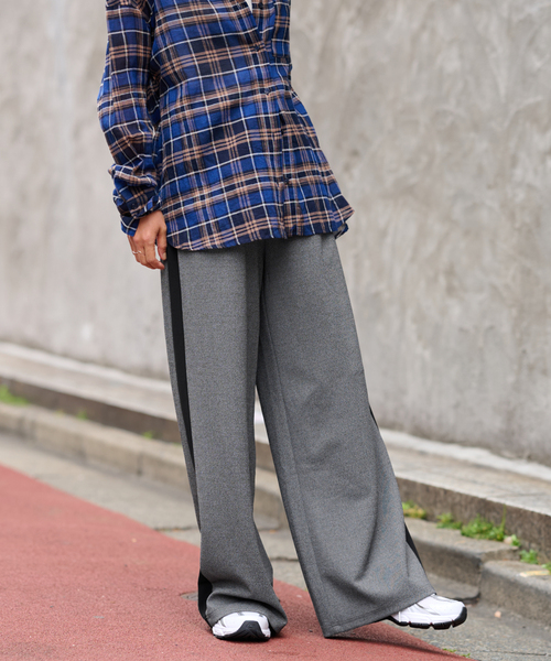 JOURNAL STANDARD relume(ジャーナルスタンダード レリューム)の「カットジャージーラインパンツ(その他パンツ・レディース・ブラウン/チャコールグレー・FREE)」の7枚目の写真