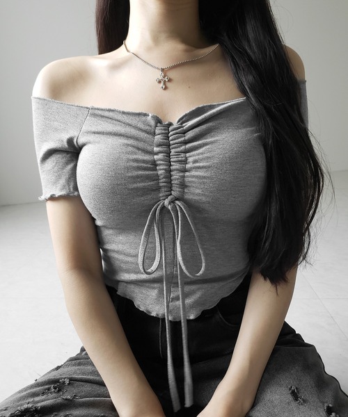 me+em select(ミームセレクト)の「※※【 3color 】シャーリングリボンオフショルメローTシャツ / shirring ribbon off-shoulder mellow T-shirt(Tシャツ/カットソー・レディース・グレー/ブラック/ホワイト・FREE)」の6枚目の写真