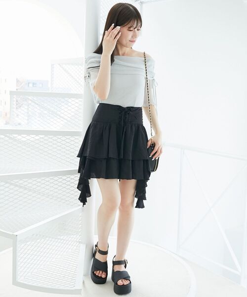 MAJESTIC LEGON(マジェスティックレゴン)の「サイドラッフルティアードミニスカパン(スカート・レディース・オフホワイト/ブラウン系その他2/ブラック・MEDIUM)」の18枚目の写真