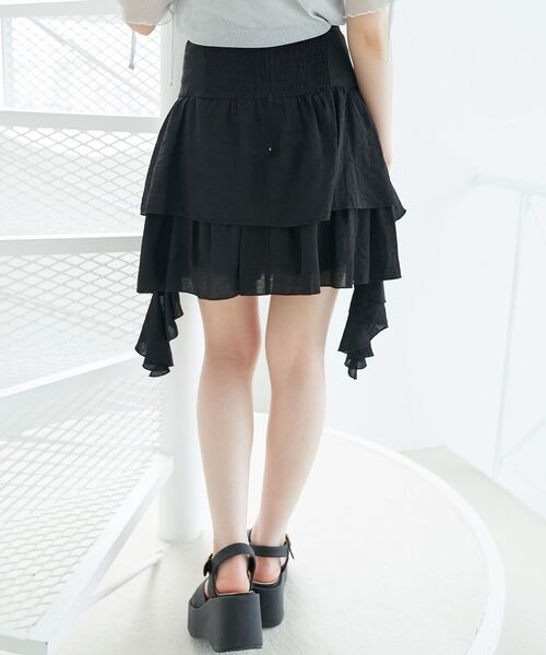 MAJESTIC LEGON(マジェスティックレゴン)の「サイドラッフルティアードミニスカパン(スカート・レディース・オフホワイト/ブラウン系その他2/ブラック・MEDIUM)」の13枚目の写真