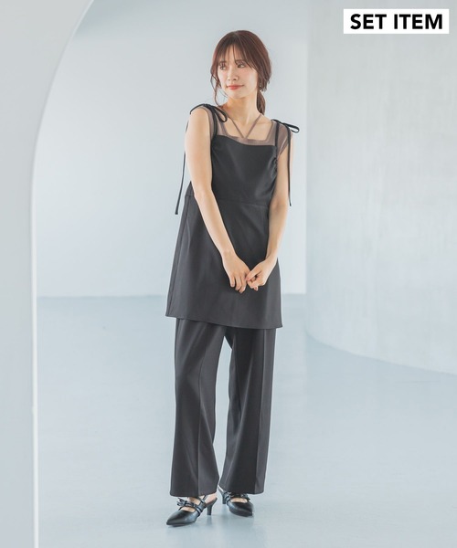 mysty woman(ミスティウーマン)の「ギャザーキャミチュニック&ストレートパンツセットアップ 577184(サロペット/オーバーオール・レディース・オフホワイト/ブラック・FREE)」の1枚目の写真