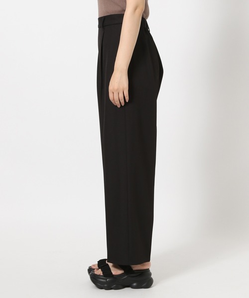 mysty woman(ミスティウーマン)の「ギャザーキャミチュニック&ストレートパンツセットアップ 577184(サロペット/オーバーオール・レディース・オフホワイト/ブラック・FREE)」の13枚目の写真