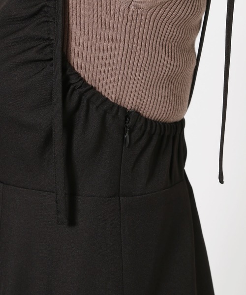 mysty woman(ミスティウーマン)の「ギャザーキャミチュニック&ストレートパンツセットアップ 577184(サロペット/オーバーオール・レディース・オフホワイト/ブラック・FREE)」の22枚目の写真