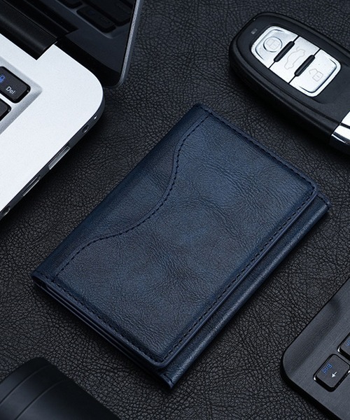 Fun & Daily(ファンアンドデイリー)の「MagSafe対応 iPhone Card Case & Wallet / アイフォン カードケース(スマホグッズ・メンズ・ネイビー/ブラウン/グリーン/ブラック/グレー・FREE)」の2枚目の写真