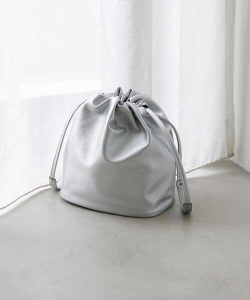 coen(コーエン)の「【再入荷・新色登場】レザーライク巾着ショルダーバッグ(Youtube紹介アイテム)(ショルダーバッグ・レディース・シルバー/ブラック/ブラウン/ベージュ/ダークブラウン/レッド/ライトグレー/モカ/ケリーグリーン/その他1/その他2・FREE)」の10枚目の写真