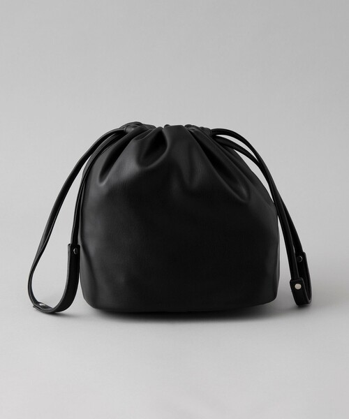 coen(コーエン)の「【新色追加】レザーライク巾着ショルダーバッグ(ショルダーバッグ・レディース・シルバー/ブラック/ブラウン/ベージュ/ダークブラウン/レッド・FREE)」の12枚目の写真