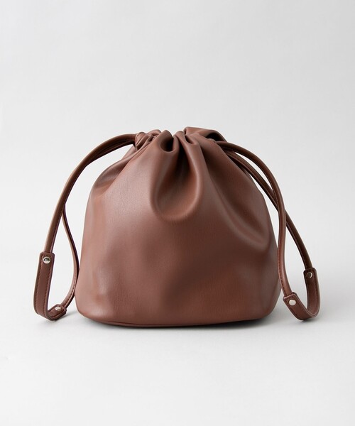 coen(コーエン)の「【新色追加】レザーライク巾着ショルダーバッグ(ショルダーバッグ・レディース・シルバー/ブラック/ブラウン/ベージュ/ダークブラウン/レッド・FREE)」の20枚目の写真