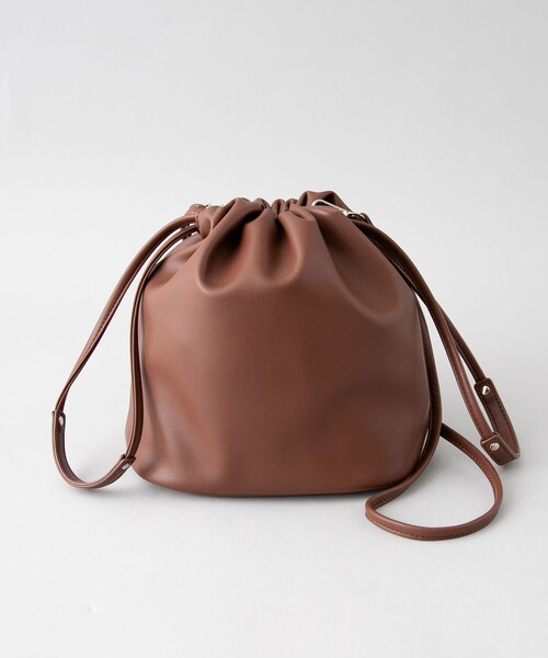 coen(コーエン)の「【新色追加】レザーライク巾着ショルダーバッグ(ショルダーバッグ・レディース・シルバー/ブラック/ブラウン/ベージュ/ダークブラウン/レッド・FREE)」の14枚目の写真