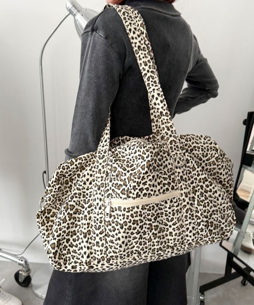 WEGO(ウィゴー)の「WEGO/2wayBIGボストンショルダー(ショルダーバッグ・レディース・ブラック系その他/その他4/ブラック系2/ナチュラル/ブラック/スカイブルー/その他2/その他1/その他3・FREE)」の6枚目の写真