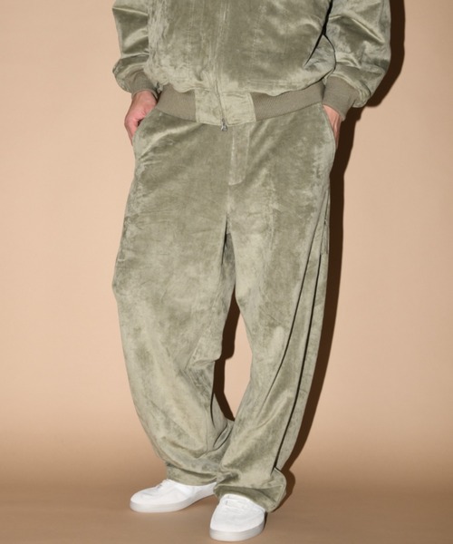 SUPERTHANKS(スーパーサンクス)の「スエード、合成皮革 ワイドZIPパンツFaux Suede Side-zip Wide Pants(その他パンツ・メンズ・ライトカーキ/ブラック/ブラック系その他・M/S/L)」の13枚目の写真