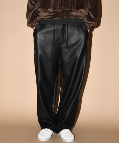 SUPERTHANKS(スーパーサンクス)の「スエード、合成皮革 ワイドZIPパンツFaux Suede Side-zip Wide Pants(その他パンツ・メンズ・ライトカーキ/ブラック/ブラック系その他・M/S/L)」の22枚目の写真