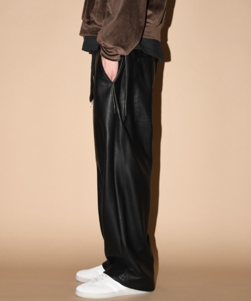 SUPERTHANKS(スーパーサンクス)の「スエード、合成皮革 ワイドZIPパンツFaux Suede Side-zip Wide Pants(その他パンツ・メンズ・ライトカーキ/ブラック/ブラック系その他・M/S/L)」の20枚目の写真