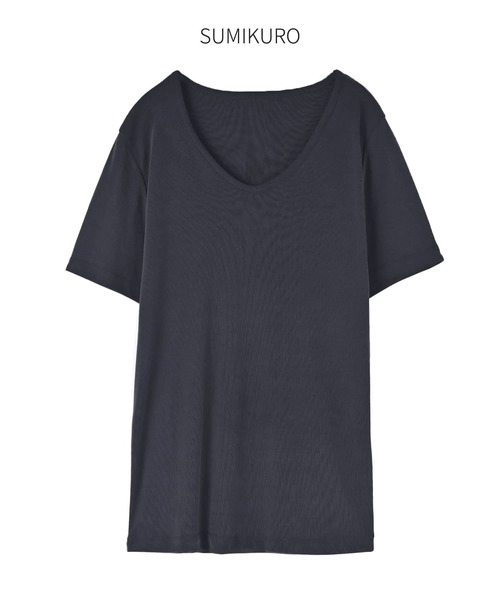 STYLE DELI(スタイルデリ)の「しっとり質感の緩やかVネックとろみトップス(Tシャツ/カットソー・レディース・ブルー/ホワイト/スミクロ・FREE/MEDIUM)」の19枚目の写真
