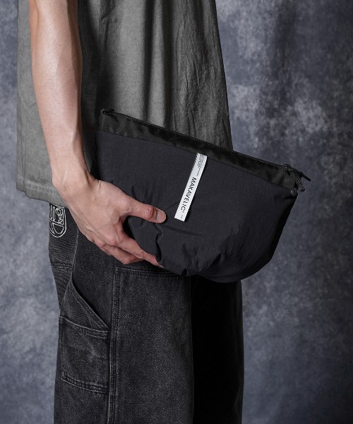 MAKAVELIC（マキャベリック）の「Soleil 2way Shoulder Bag（バックパック/リュック・メンズ・ダークネイビー/カーキ・ONESIZE）」の3枚目の写真