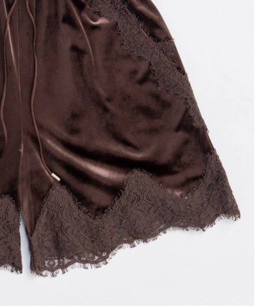 PRE-ORDER】Hem Lace Velour Shorts/ヘムレースベロアショートパンツ