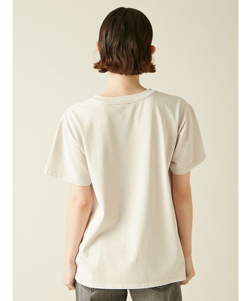 LILY BROWN(リリーブラウン)の「【LILY BROWN×KEITA MARUYAMA】バリエーショングラフィックTシャツ(Tシャツ/カットソー・レディース・ホワイト/ベージュ/ネイビー/ブルー・F)」の6枚目の写真