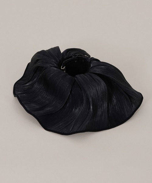 Monocoro toppi（モノコロトッピ）の「シアー フリル ロールカフ ヘアカフ ポニーフック（その他ヘアアクセサリー・レディース・グレイッシュブルー/アイボリー/ブラック・フリー）」の5枚目の写真