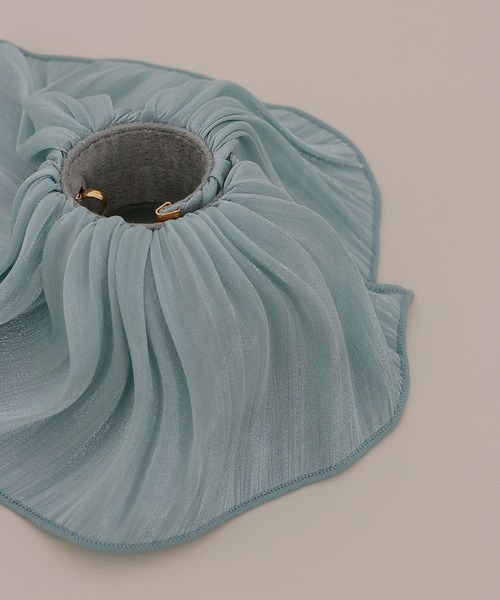 Monocoro toppi（モノコロトッピ）の「シアー フリル ロールカフ ヘアカフ ポニーフック（その他ヘアアクセサリー・レディース・グレイッシュブルー/アイボリー/ブラック・フリー）」の7枚目の写真