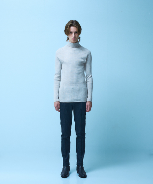 5351 POUR LES HOMMES（ゴーサンゴーイチプールオム）の「【25AW】ホールガーメント タートルネックニット（ニット/セーター・メンズ・ブルー/ブラック/ホワイト・50/48/46/44）」の17枚目の写真