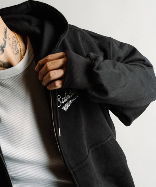 Subciety（サブサエティ）の「Rhinestone zip hoodie（パーカー・メンズ・ブラック/チャコールグレー/グレー・X-LARGE/LARGE/MEDIUM/SMALL）」の5枚目の写真